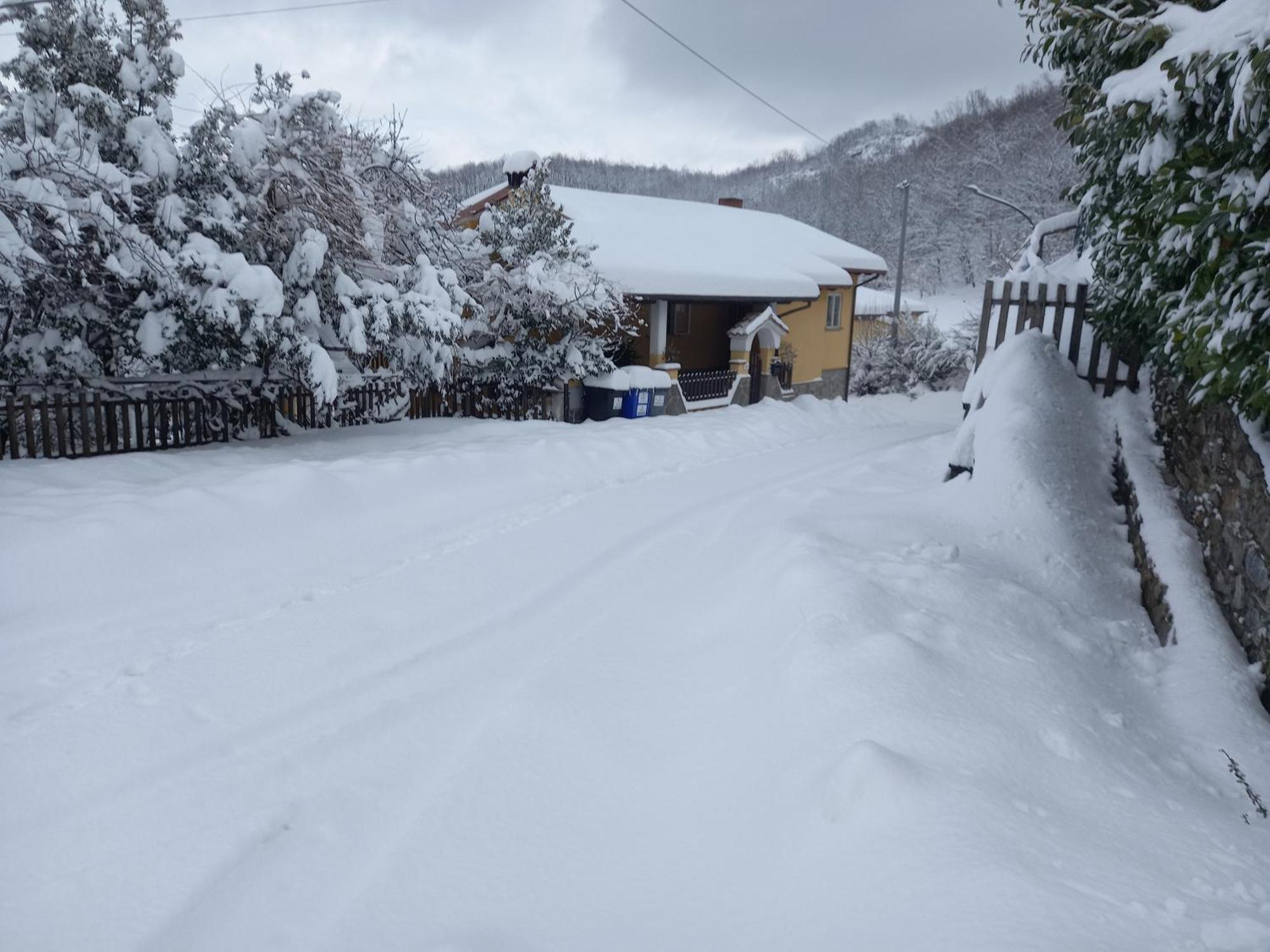 B&B A Casa Di Mario San Severino Lucano Esterno foto